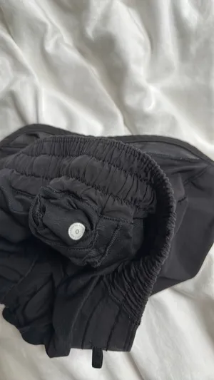 black lululemon high rise 4 inch hotty hot shorts thumbnail 2