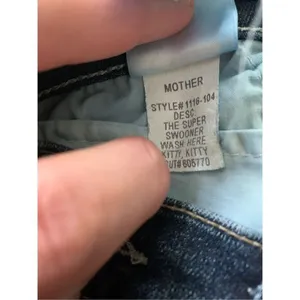 Mother The Super Swooner Here Kitty Kitty Jeans women’s size 27 thumbnail 6
