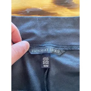 Victoria’s Secret Skirt ‎ Size Medium Beach Travel Casual Stretch Preppy Lounge thumbnail 6