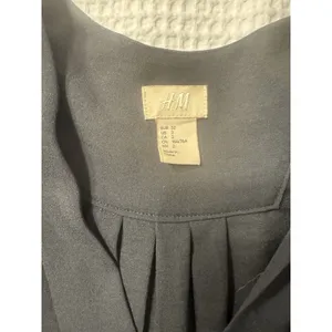 H&M Black Sheer Blouse Women's Size 2 Old Money Work Career Clean Girl thumbnail 3