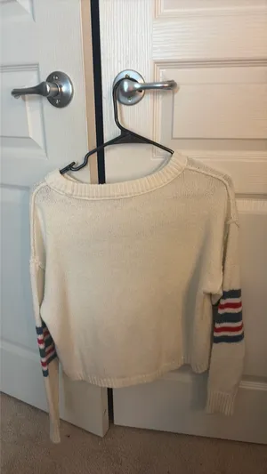American Eagle Sweater thumbnail 2