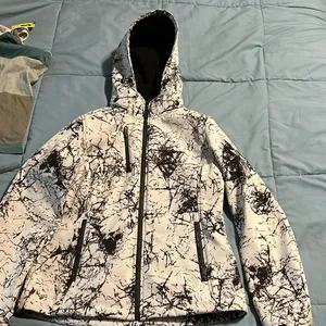Zyia coat thumbnail 1