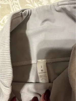 Lululemon leggins size 2 thumbnail 2