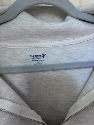 Old Navy Bounce Fleece Women’s Half-Zip Pullover Sweatshirt in Heather Gray thumbnail 3