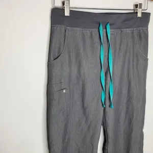 Figs Technical‎ Collection gray size XS thumbnail 2