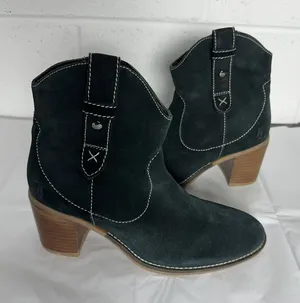 HUSH PUPPIES‎ Black Suede Leather HANNAH Western Heeled Boots Size 8 thumbnail 1