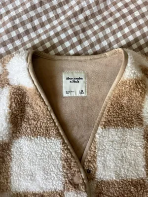 Abercrombie & Fitch checkered sherpa liner jacket in stone and tan thumbnail 5