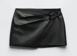 Zara Black Faux Leather Mini Skirt thumbnail 1