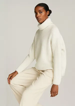 Abercrombie & Fitch Soft A&F Collection Cream Ribbed Knit Turtleneck Sweater XS‎ thumbnail 1