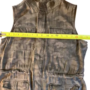 Altar'd State Camo Utility Vest Women's Size S Drawstring‎ Pockets Military thumbnail 3