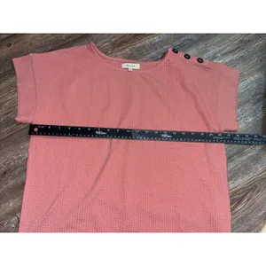 Madewell Knit Short Sleeve Fall Color 3 Button Sleeve Ribbed‎ Blouse Burnt Red thumbnail 3