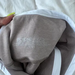 Beyond Yoga spacedye tan leggings thumbnail 5