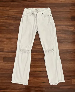 Abercrombie Jeans The Baggy Low-Rise Curve Love thumbnail 1