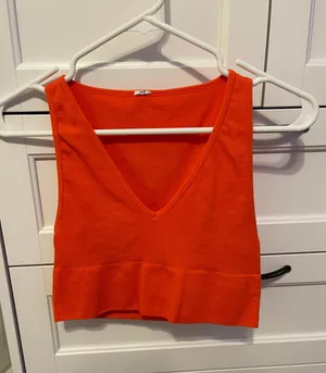 Forever 21 Cropped Fitted Tank Top thumbnail 1