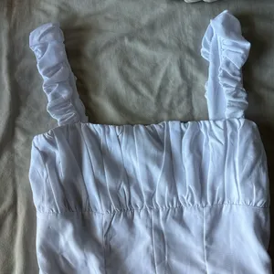Forever 21 White Sleeveless Top thumbnail 3
