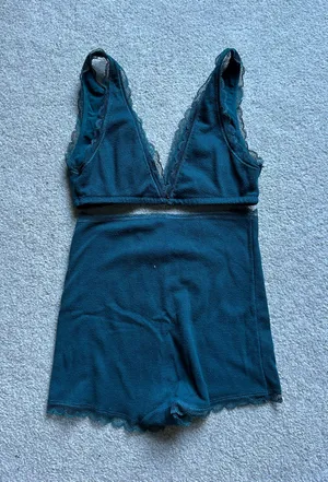 Victorias Secret Lingerie Set thumbnail 3