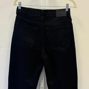 Everlane Women's TALL The Way High Jean Organic Cotton W27 Black Denim High Rise thumbnail 8