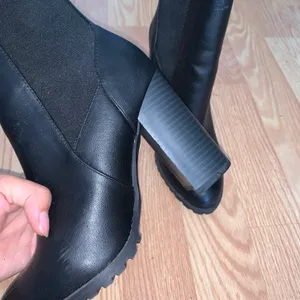 Forever 21 Faux Leather Ankle Boots thumbnail 8