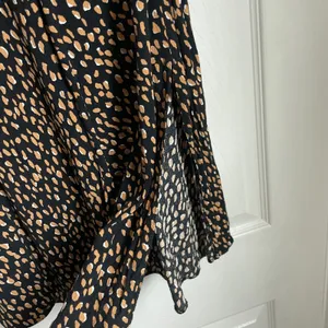 Zara Cheetah leopard animal print midi skirt size M womens thumbnail 2