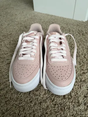 Women’s Nike Court Vision Alta Sneakers thumbnail 4