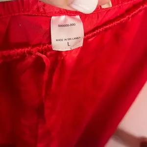 ✨Victoria's Secret Y2K Satin Pajama Red Sz Large Set✨ thumbnail 15