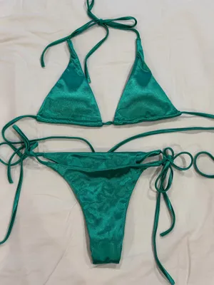 Green bikini thumbnail 1