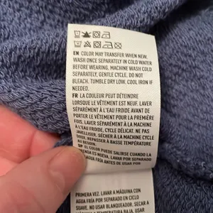 American Eagle never worn blue cropped hoodie! thumbnail 5