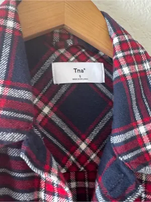 Aritzia TNA Oversized Fit Red Plaid Shirt Flannel Button Up Top Women's Size S thumbnail 7