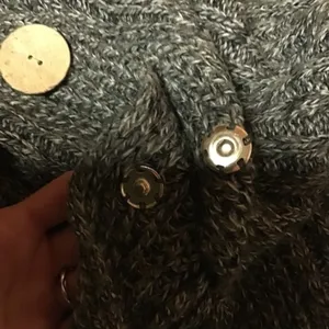 Vtg Gray Y2K hippie boho bell sleeve sweater thumbnail 2