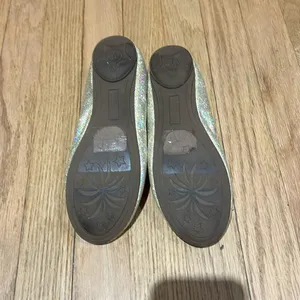 Kenneth Cole Reaction Women’s Gold Shimmer Glittery Ballet Flats Size 5 Shoes thumbnail 5