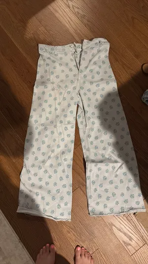 Zara floral jeans  thumbnail 3