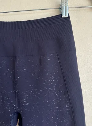 Lululemon Free to Flow 7/8 Leggings Navy Blue thumbnail 5