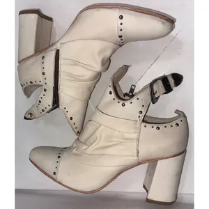 Freebird Distressed Festival Stud Jericho White‎ Leather Boots Ankle Booties 12 thumbnail 2
