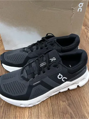 ON CLOUDRUNNER black athletic training running shoes sneakers women’s 8 new thumbnail 7