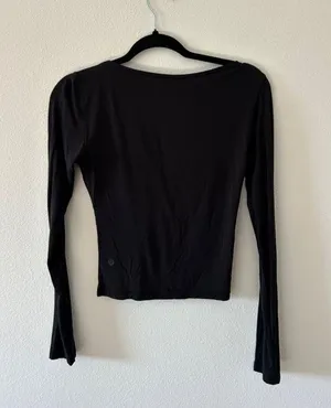 Lululemon Long Sleeve Top thumbnail 3