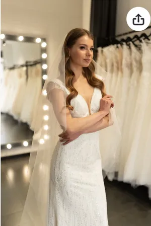 Light Ivory Cathedral Veil With Blusher White thumbnail 4