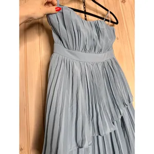 NWT Lulus Jehona Dusty Blue Pleated Tiered Maxi Dress Bridesmaid Holiday Size XS thumbnail 4