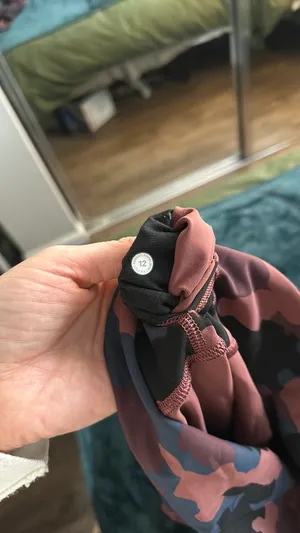 Lululemon size 12 burgundy camo thumbnail 2