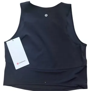 NWT LULULEMON Nulu and Mesh Yoga Tank size 8 Jewel Emboss Black Cropped Gym Run thumbnail 2