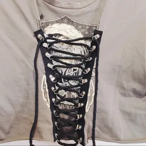 Military green tie front graphic cropped Top thumbnail 2