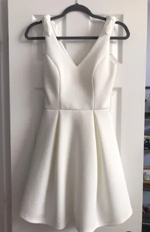 White Dress Size XS thumbnail 1