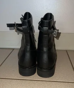 Black Boots Size 9 thumbnail 4
