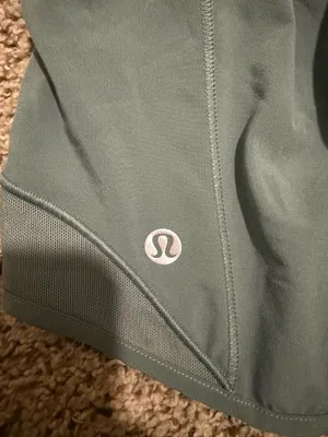 Lululemon Shorts thumbnail 4