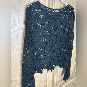 Cloth by design floral Crochet Shirt in black Size XL. thumbnail 7