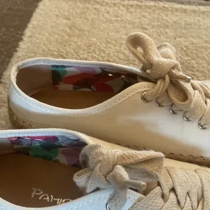 Womens coconut canvas shoes White Size 6 thumbnail 3