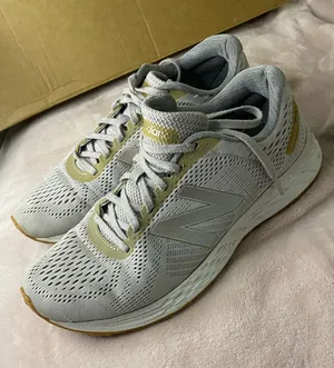 New Balance Fresh Foam Arishi V1 Shoes Women Size Women 8.5 Mens 7.5 thumbnail 1