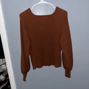 Abercrombie & Fitch Women's V-Neck Tan Sweater thumbnail 2
