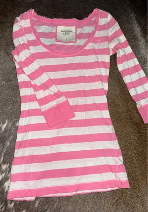 Abercrombie Pink tee thumbnail 1
