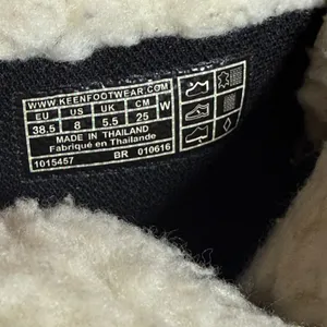 Keen Elsa Waterproof Boots Womens 8 Black Houndstooth Faux Fur Winter Snow thumbnail 8