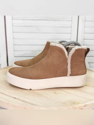 Toms Verona Suede Sherpa Lined Ankle Boots Sneakers Tan Size 7.5 thumbnail 3